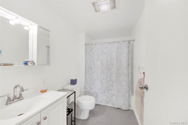 1376 Midland Avenue 813, Bronxville, NY 10708