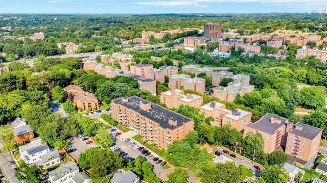 1376 Midland Avenue 813, Bronxville, NY 10708