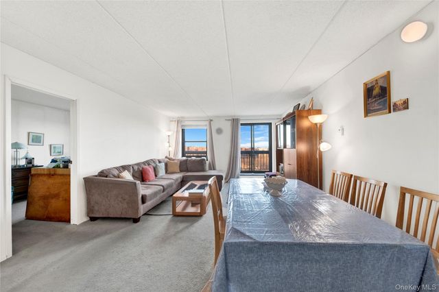 1376 Midland Avenue 813, Bronxville, NY 10708