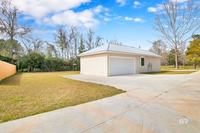 1330 Randall Avenue, Daphne, AL 36526