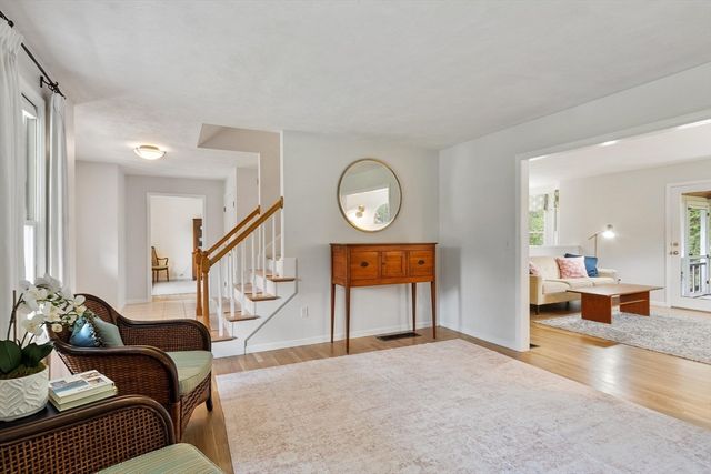 20 Pine Pasture Run, Boxborough, MA 01719