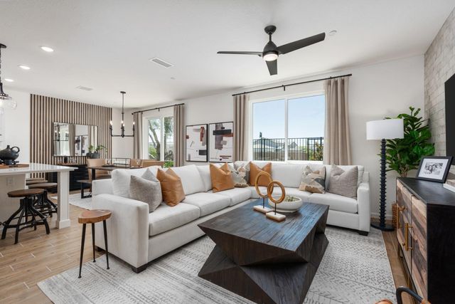 6780 E Pine Avenue, Fresno, CA 93727