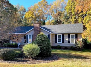 518 Brook Forest Drive, Belmont, NC 28012
