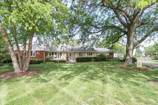888 Sunset Lane, Sycamore, IL 60178