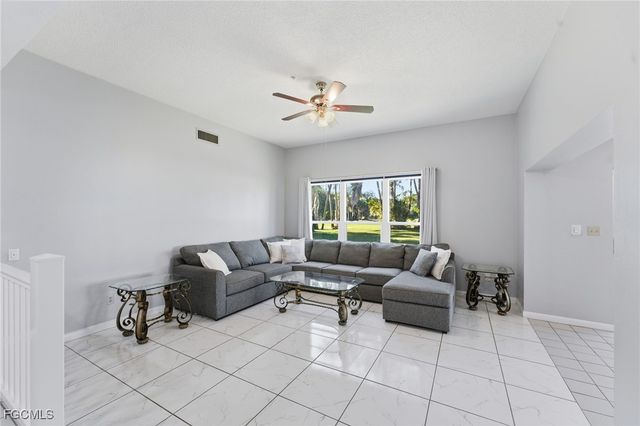 4 E Greens CIR, Lehigh Acres, FL 33936