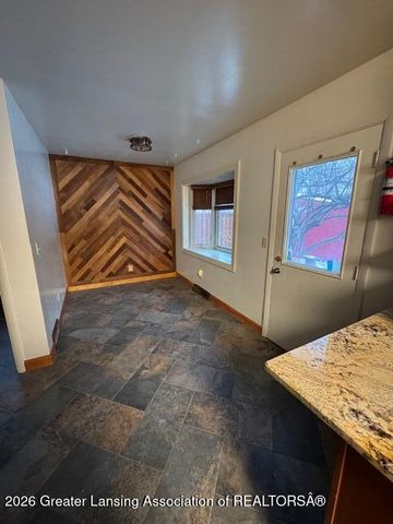 133 Kenberry Drive, East Lansing, MI 48823