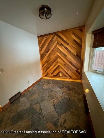 133 Kenberry Drive, East Lansing, MI 48823