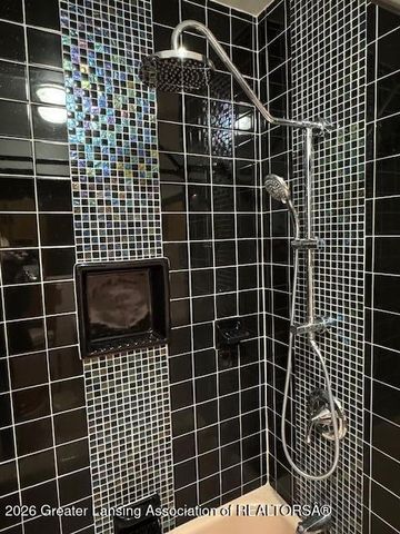 133 Kenberry Drive, East Lansing, MI 48823