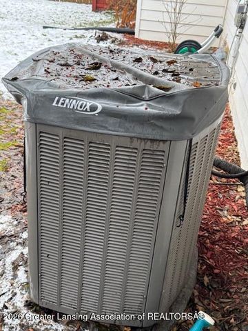 133 Kenberry Drive, East Lansing, MI 48823