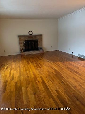 133 Kenberry Drive, East Lansing, MI 48823