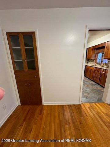 133 Kenberry Drive, East Lansing, MI 48823