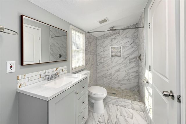 2717 N Allis Street, Kansas City, KS 66101