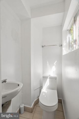 2320 MANNING ST, Philadelphia, PA 19103
