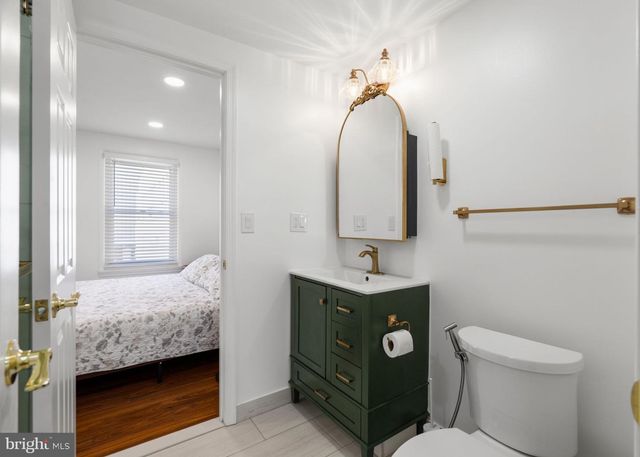 2320 MANNING ST, Philadelphia, PA 19103
