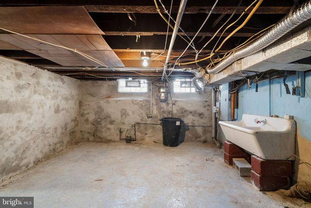 2320 MANNING ST, Philadelphia, PA 19103