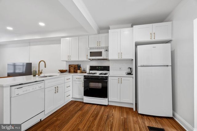 2320 MANNING ST, Philadelphia, PA 19103