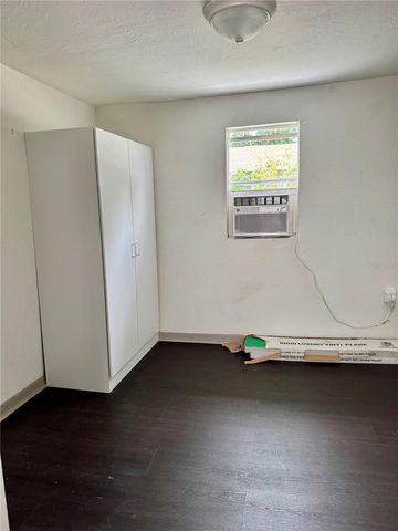 622 BOOKER AVENUE A B, Lake Wales, FL 33853