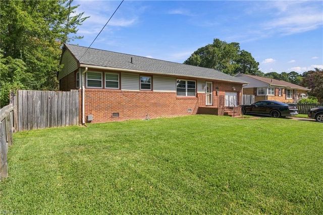13 Bedford CT, Hampton, VA 23664