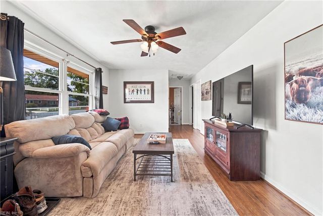13 Bedford CT, Hampton, VA 23664