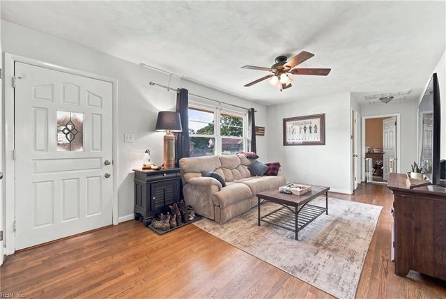 13 Bedford CT, Hampton, VA 23664