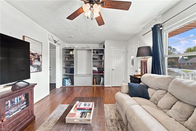 13 Bedford CT, Hampton, VA 23664
