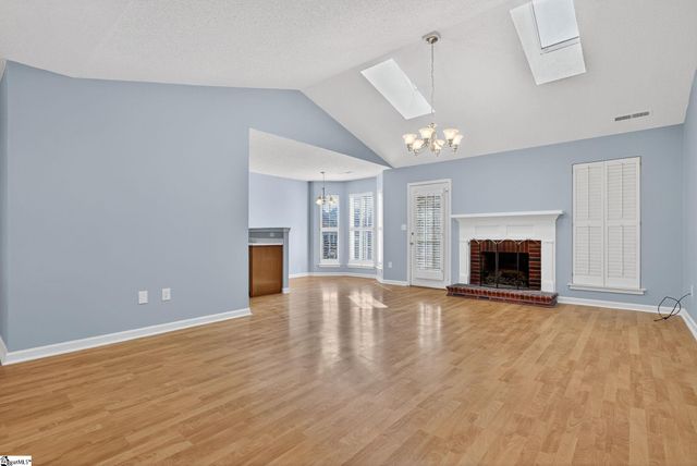 5 Hazelnut Court, Taylors, SC 29687