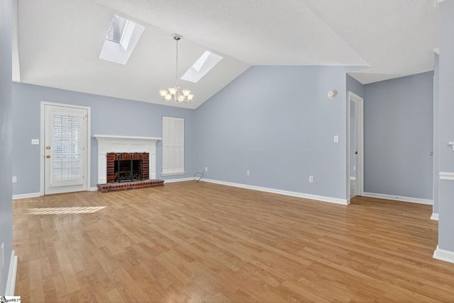 5 Hazelnut Court, Taylors, SC 29687