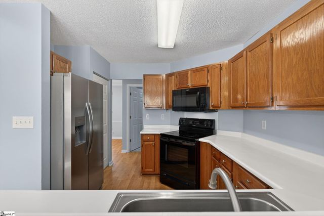 5 Hazelnut Court, Taylors, SC 29687