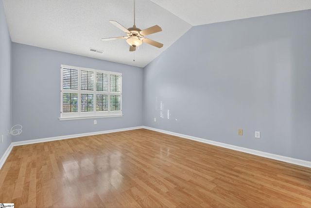 5 Hazelnut Court, Taylors, SC 29687