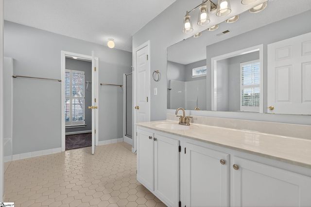 5 Hazelnut Court, Taylors, SC 29687