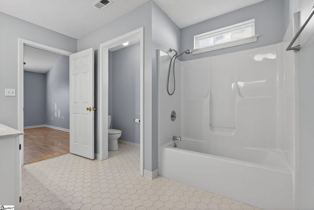 5 Hazelnut Court, Taylors, SC 29687