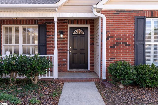 5 Hazelnut Court, Taylors, SC 29687
