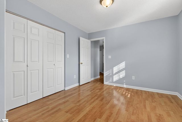 5 Hazelnut Court, Taylors, SC 29687