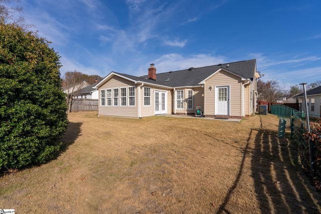 5 Hazelnut Court, Taylors, SC 29687