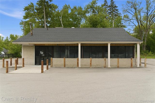 24611 W MCNICHOLS Road, Detroit, MI 48219