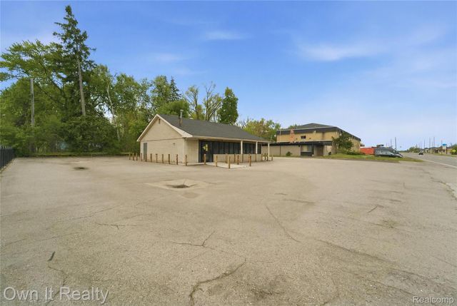 24611 W MCNICHOLS Road, Detroit, MI 48219