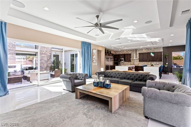 8188 Sweetwater Creek Way, Las Vegas, NV 89113