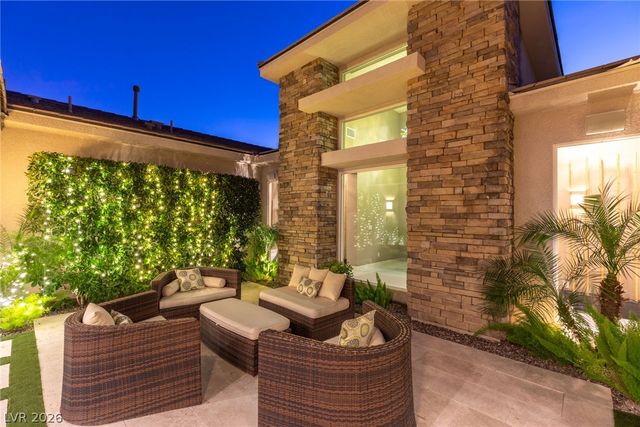 8188 Sweetwater Creek Way, Las Vegas, NV 89113