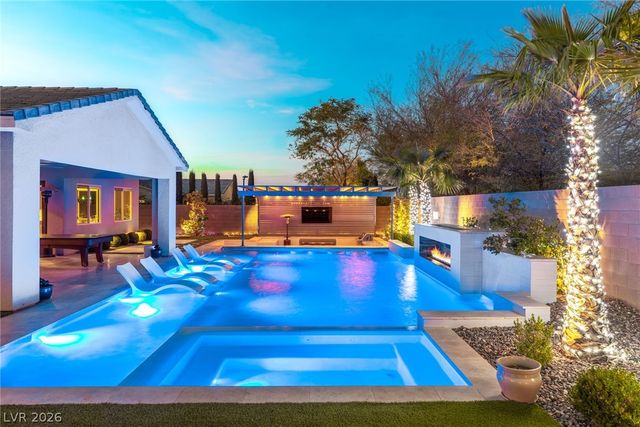 8188 Sweetwater Creek Way, Las Vegas, NV 89113