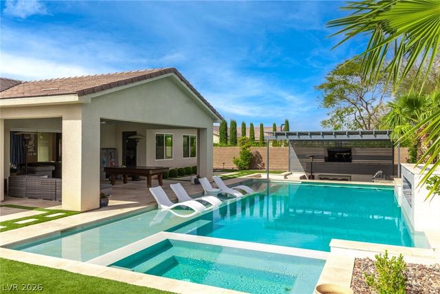 8188 Sweetwater Creek Way, Las Vegas, NV 89113