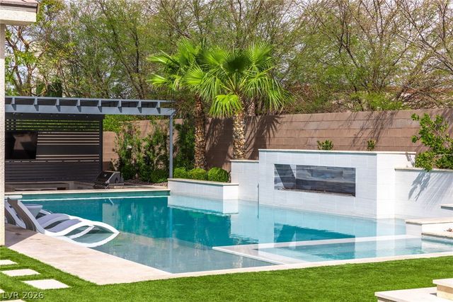 8188 Sweetwater Creek Way, Las Vegas, NV 89113