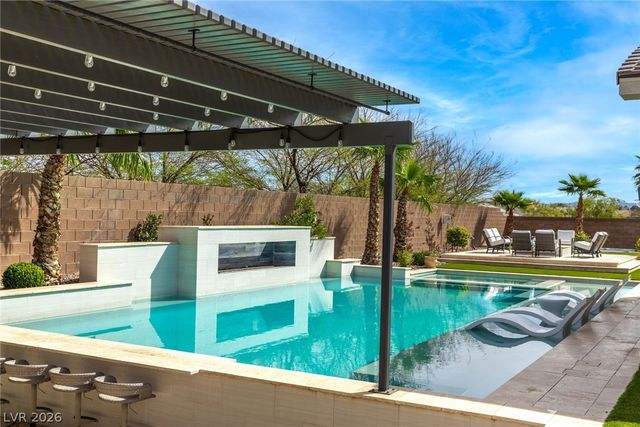 8188 Sweetwater Creek Way, Las Vegas, NV 89113