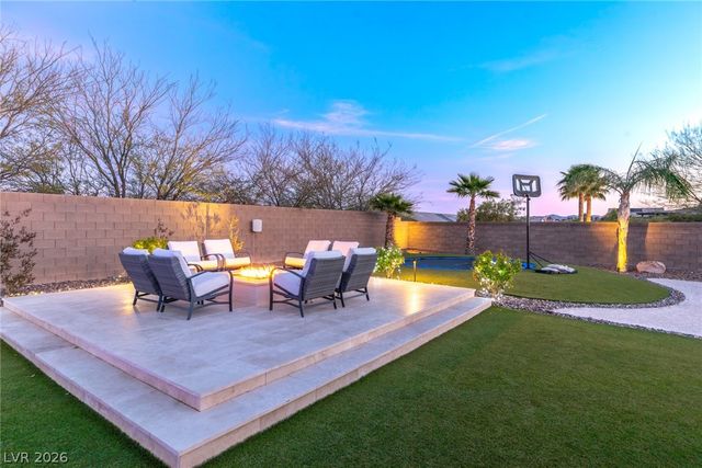 8188 Sweetwater Creek Way, Las Vegas, NV 89113