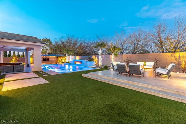 8188 Sweetwater Creek Way, Las Vegas, NV 89113