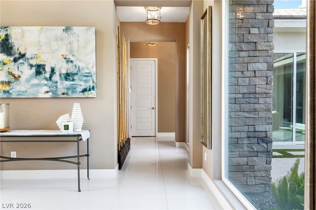 8188 Sweetwater Creek Way, Las Vegas, NV 89113