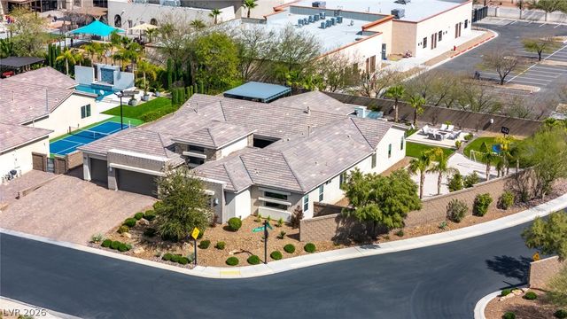 8188 Sweetwater Creek Way, Las Vegas, NV 89113