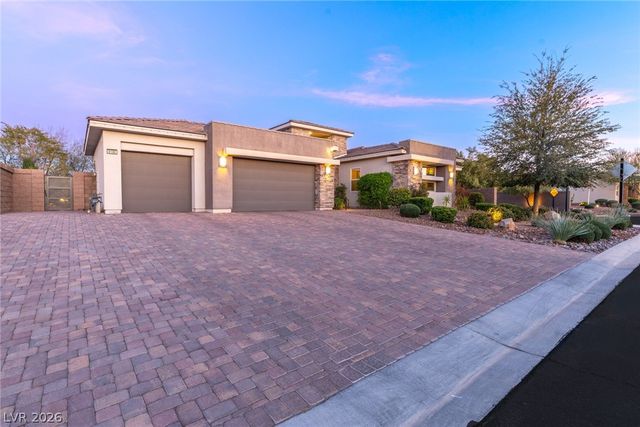 8188 Sweetwater Creek Way, Las Vegas, NV 89113