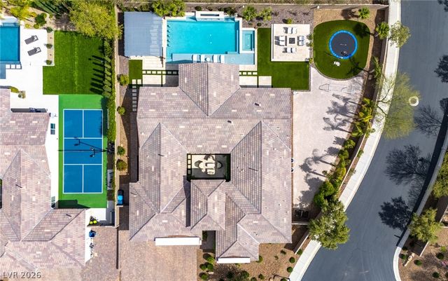 8188 Sweetwater Creek Way, Las Vegas, NV 89113