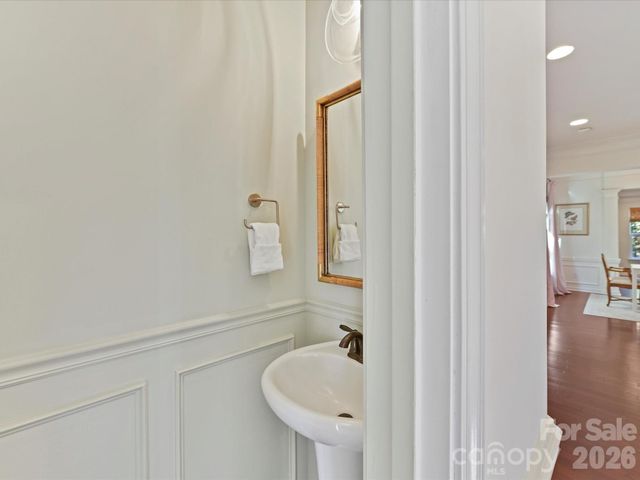 6024 Union Pacific Avenue, Charlotte, NC 28210