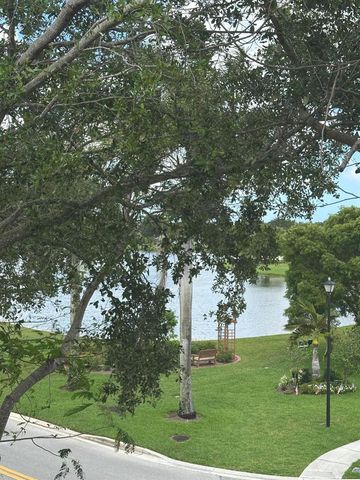 9825 Baywinds Drive 1302, West Palm Beach, FL 33411